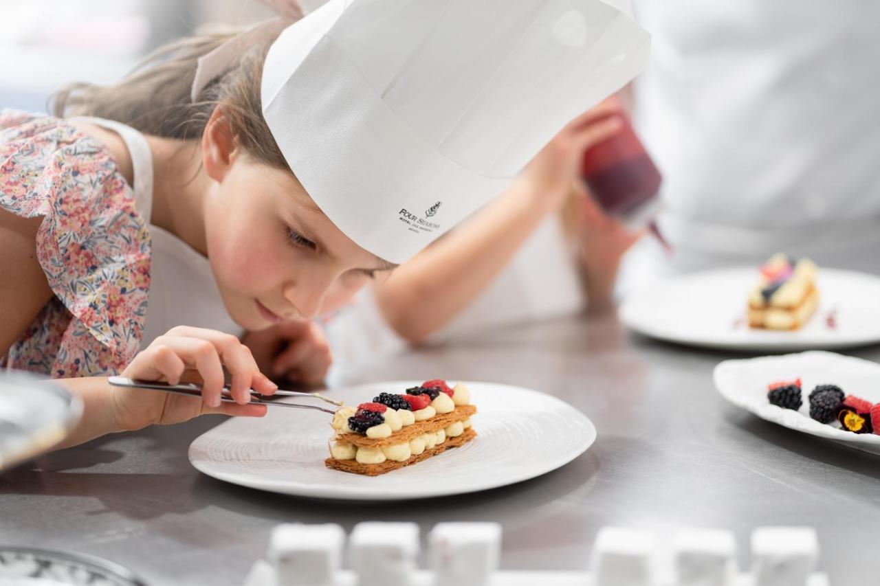 Four Seasons Hotel Des Bergues Ginevra Esterno foto