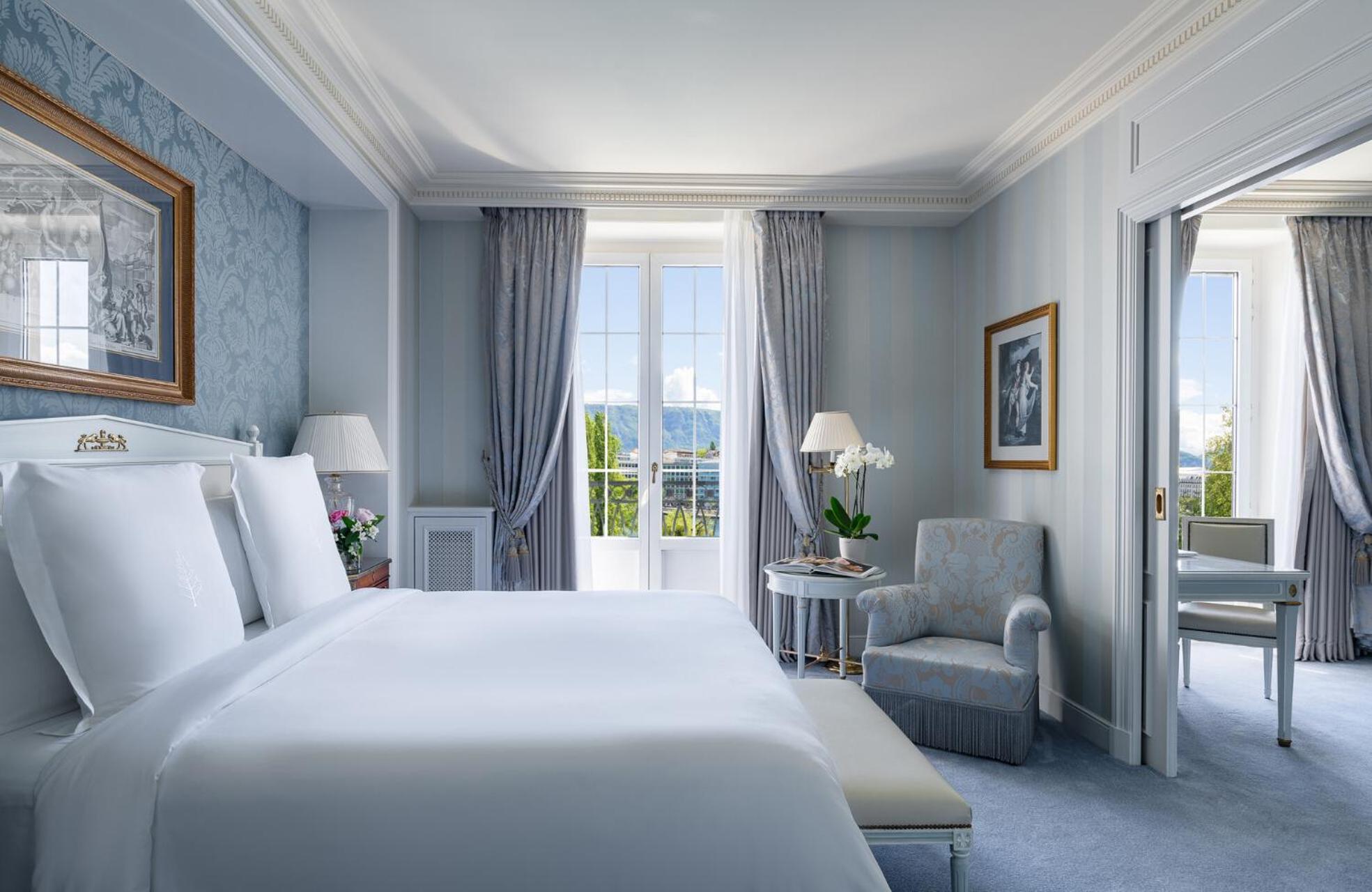 Four Seasons Hotel Des Bergues Ginevra Esterno foto