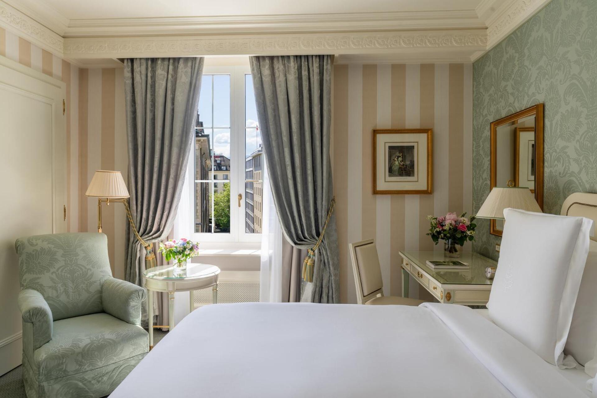Four Seasons Hotel Des Bergues Ginevra Esterno foto